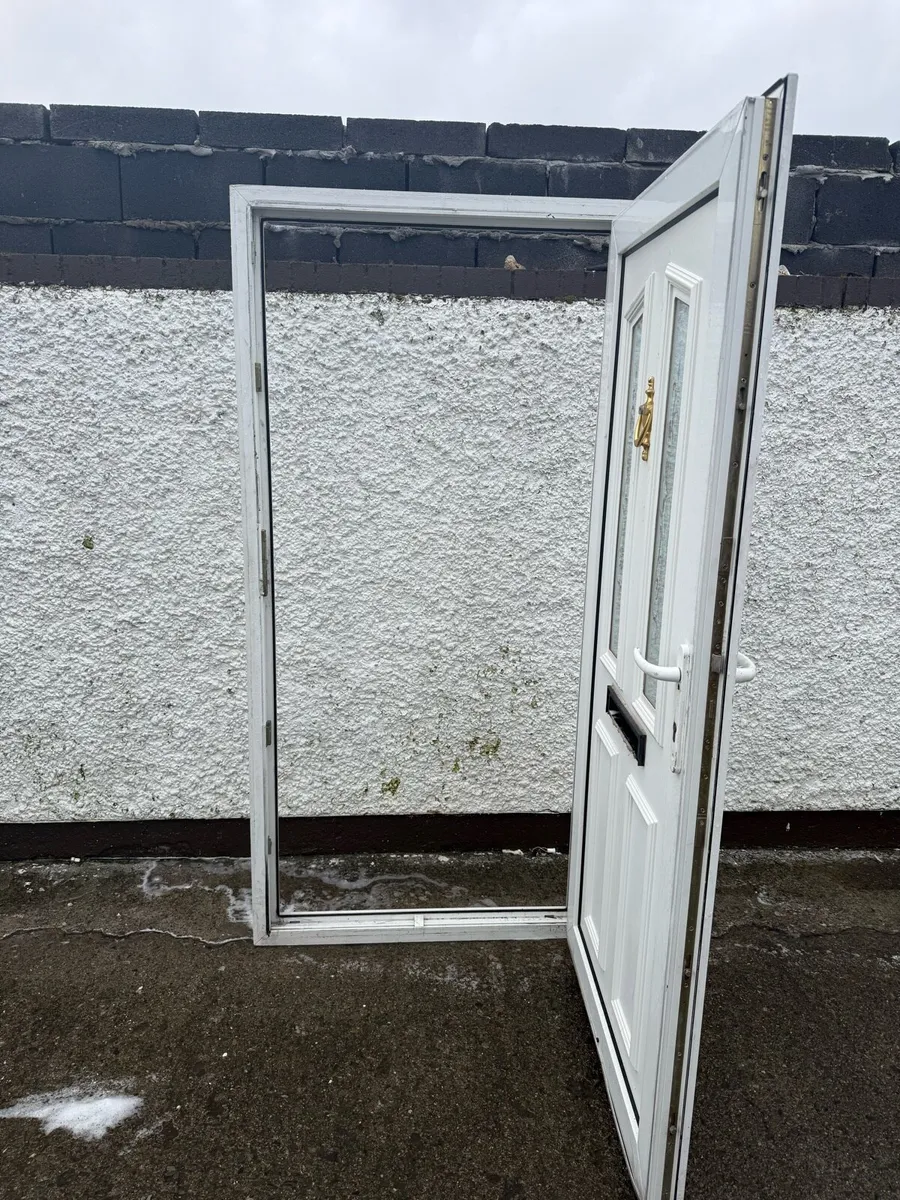Pvc front door - Image 3