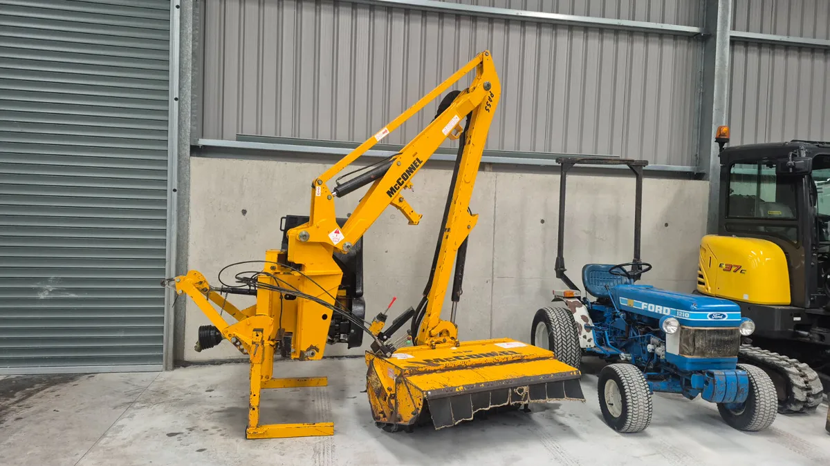 McConnell PA55 Hy Reach - Image 1