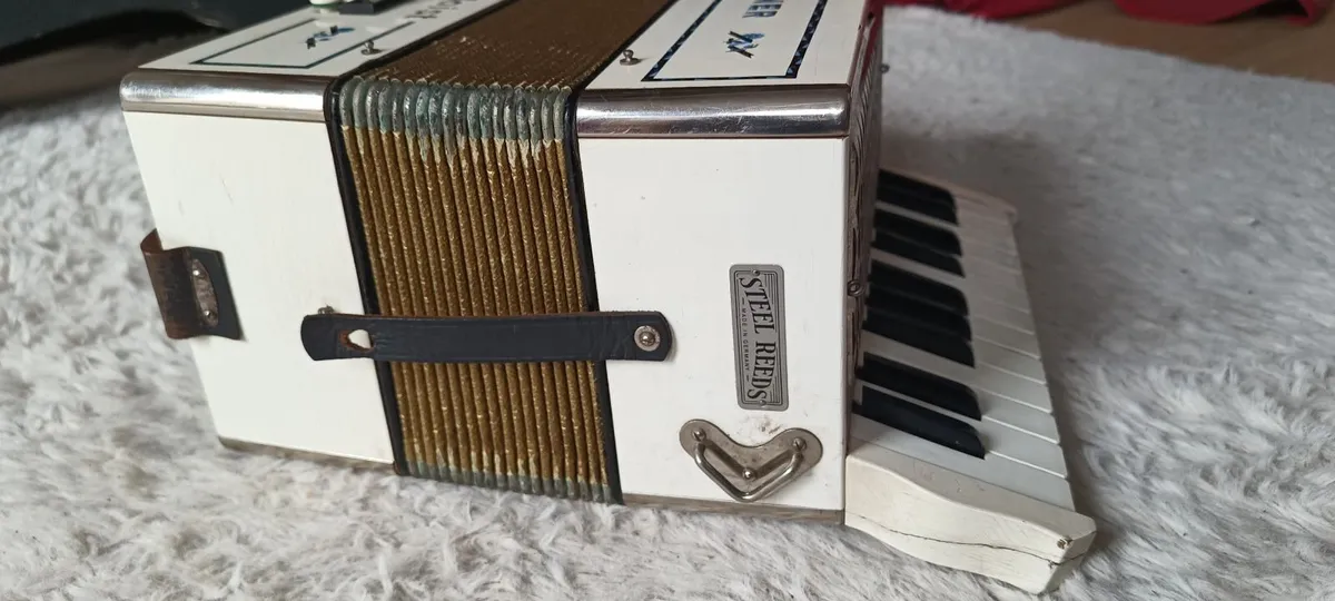The Soloist-Hohner Germany Vintage Piano Accordion - Image 4