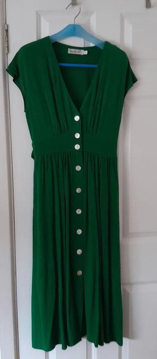 Dress size 8 - midi - Image 1