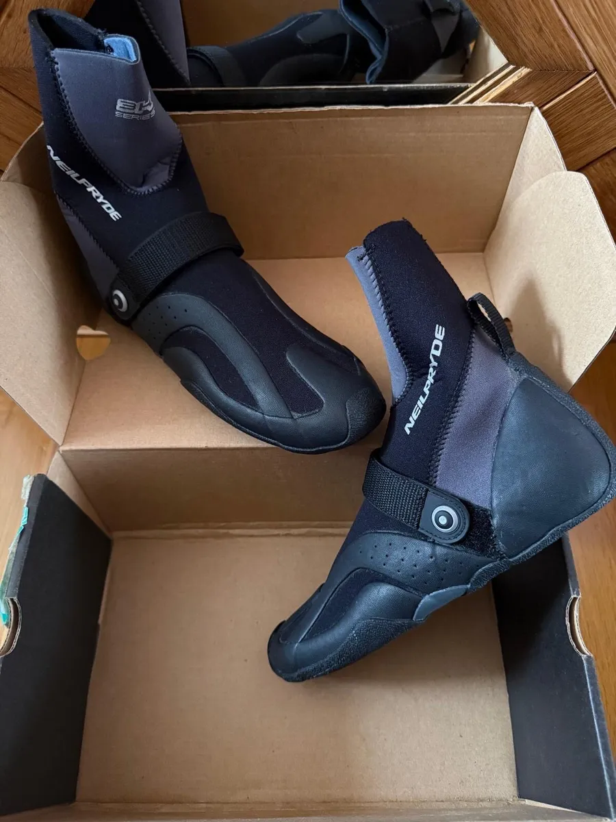 Brand New Neil Pryde 4mm Wetsuit Boots Women’s - Image 3
