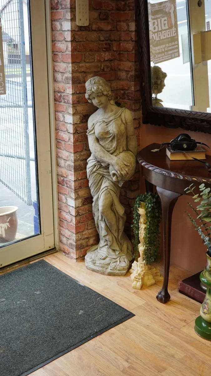 Concrete Statue - Image 1