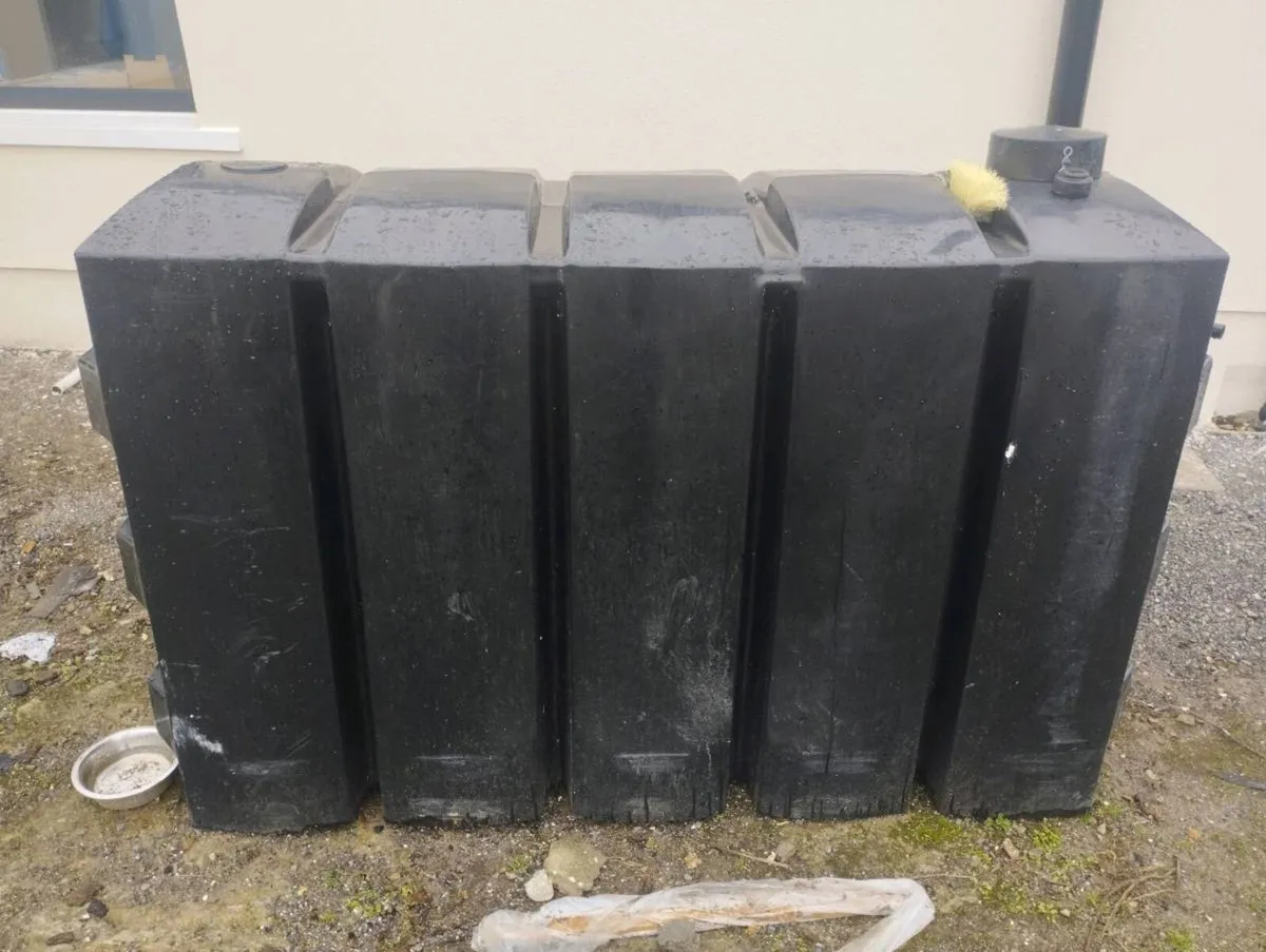 1200 litre water tank - Image 4