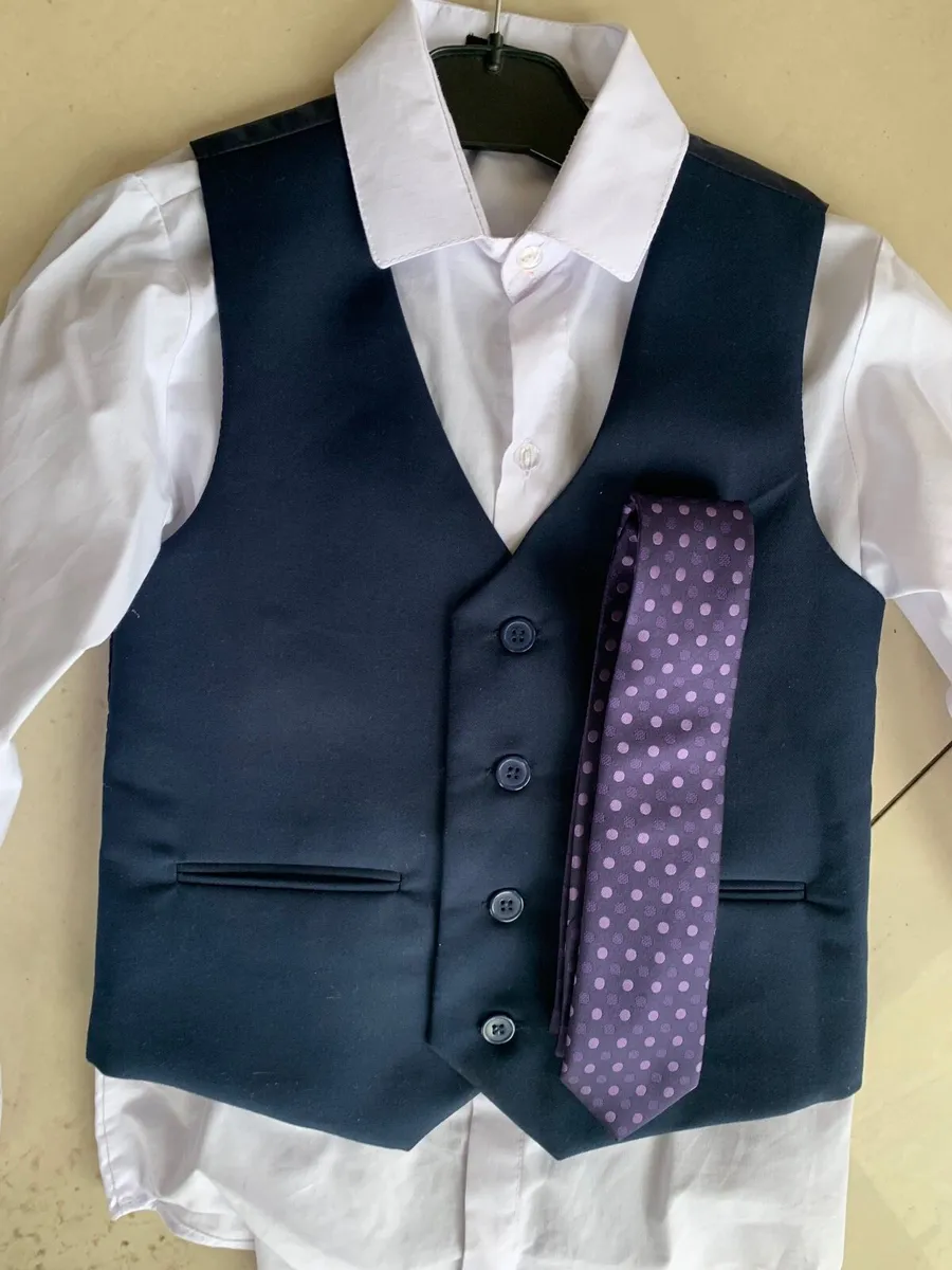 Boys communion suit & shoes age 8 - Image 4