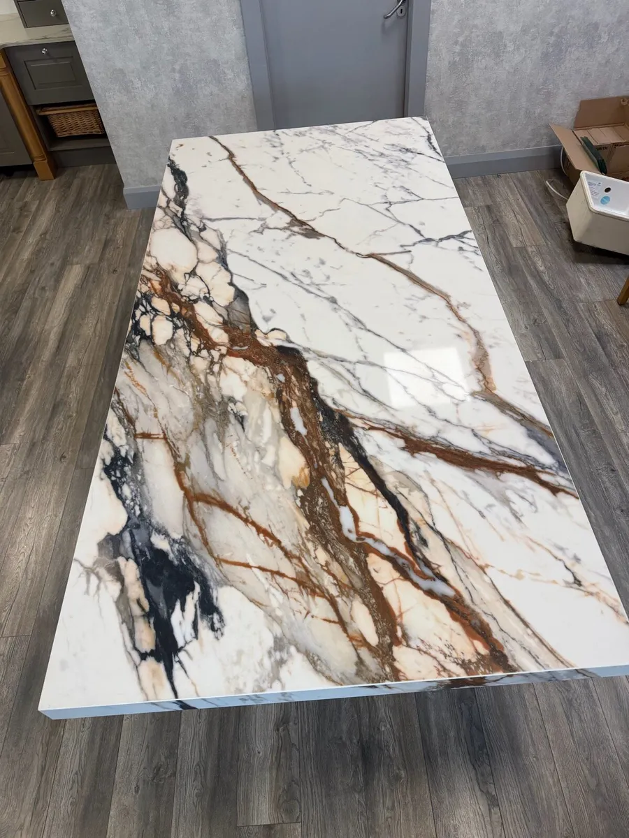 Quartz island - Image 1