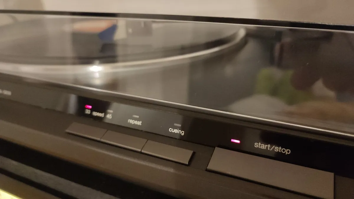 TECHNICS SL-QD33 turntable, Direct Drive, FullAuto - Image 3