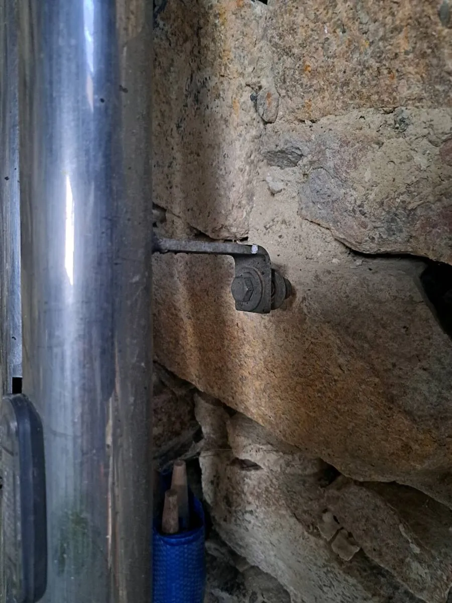 Side rails - Image 2