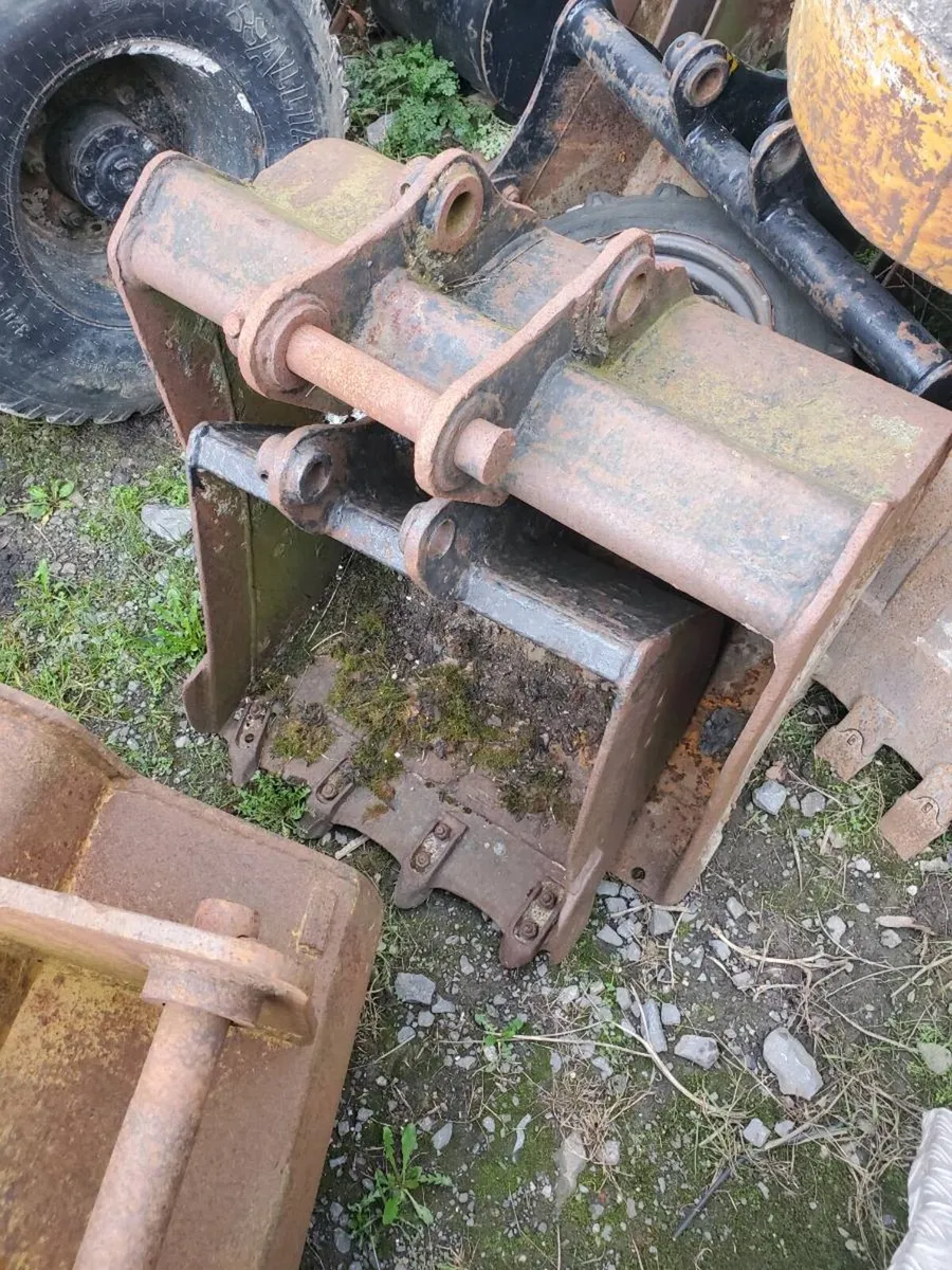 Excavator buckets digger - Image 2