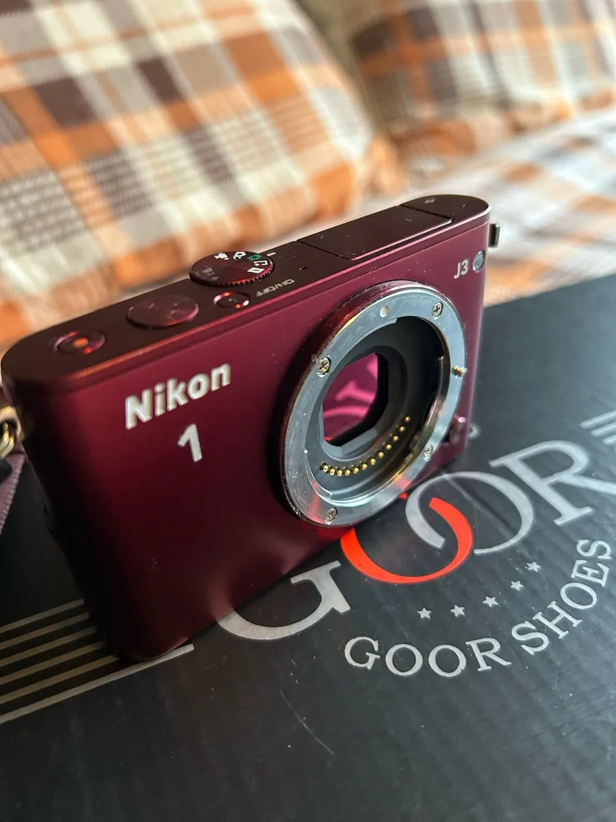 Nikon 1 j3 - Image 1