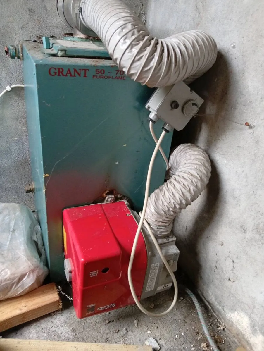 Oil boiler - Image 1