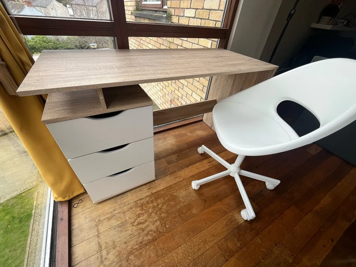 Desk and chair - Image 2