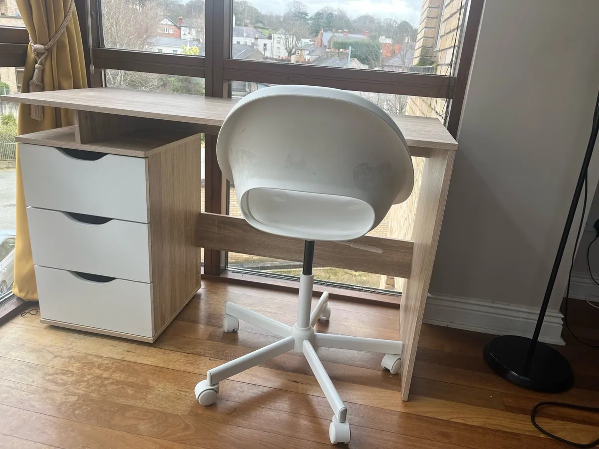 Desk and chair - Image 1