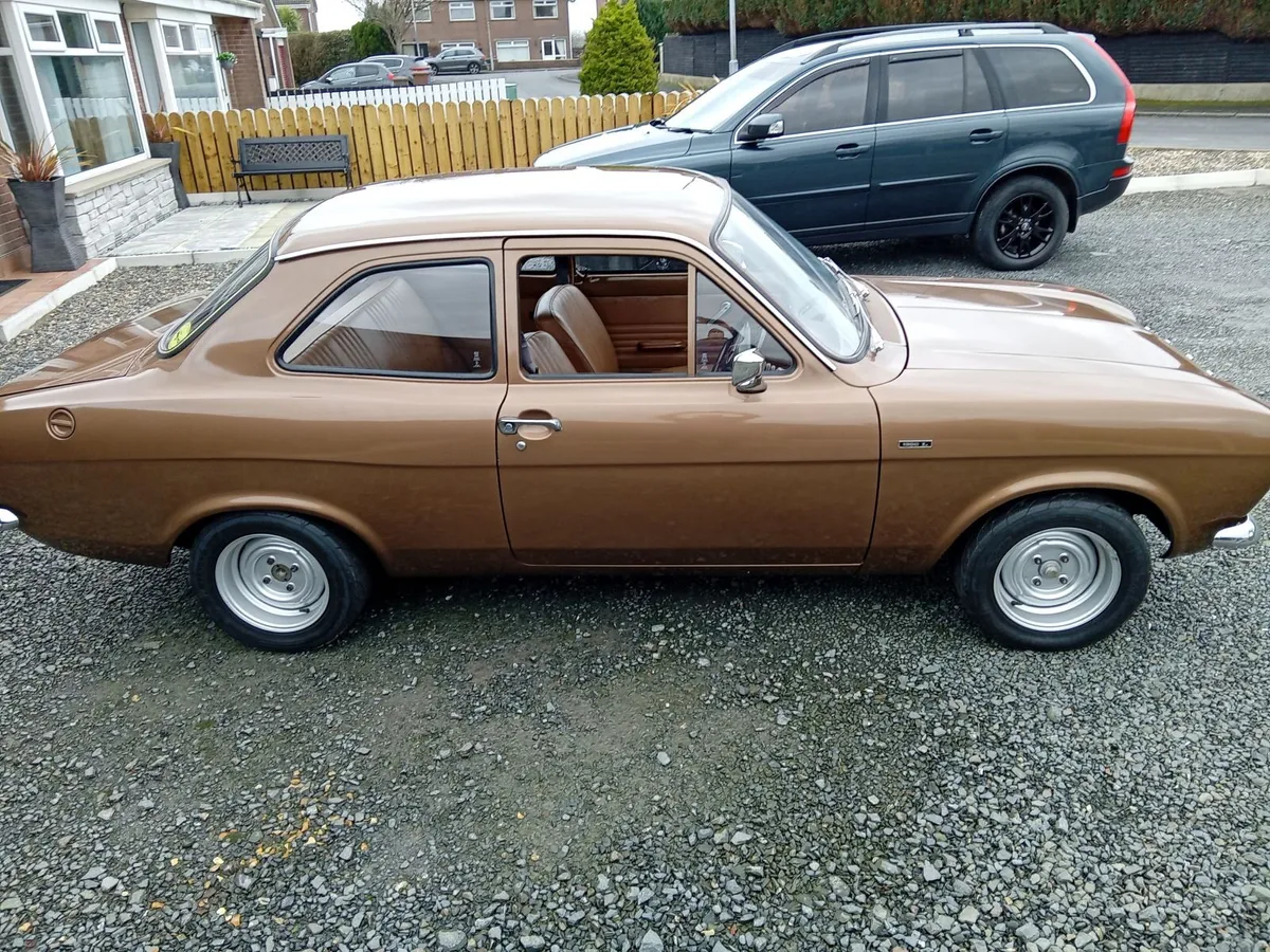 Ford Escort 1972 - Image 2