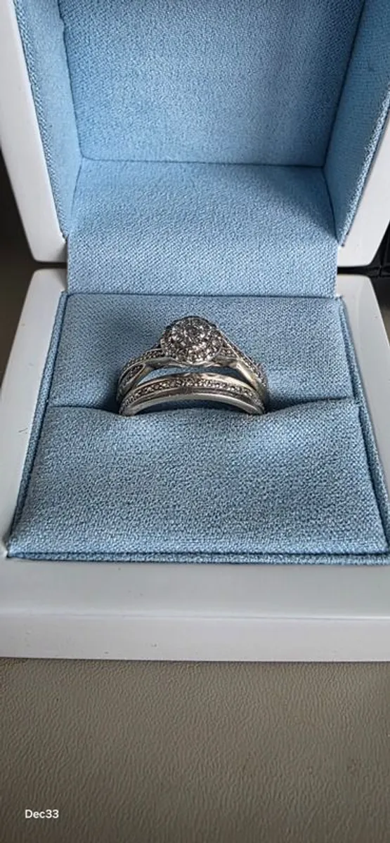 White gold engagement and wedding ring set. - Image 2