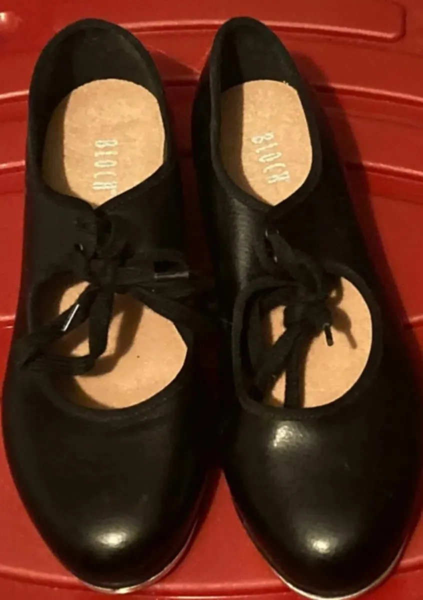 Tap shoes