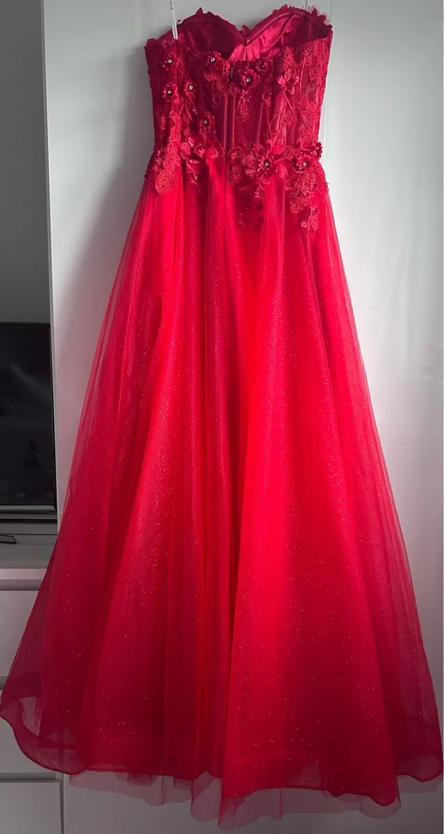 Red Strapless Debs Dress - Image 4