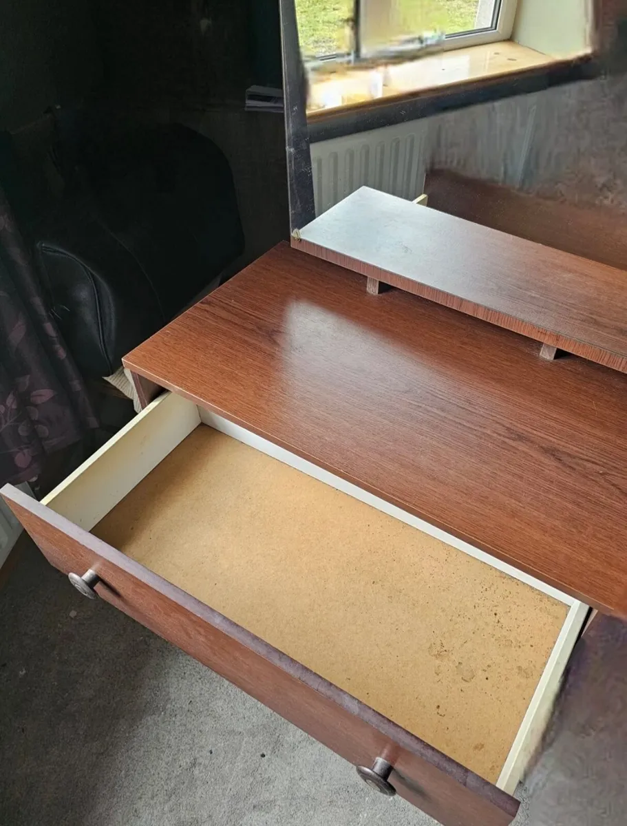 Chest of drawers and mirror - Image 3