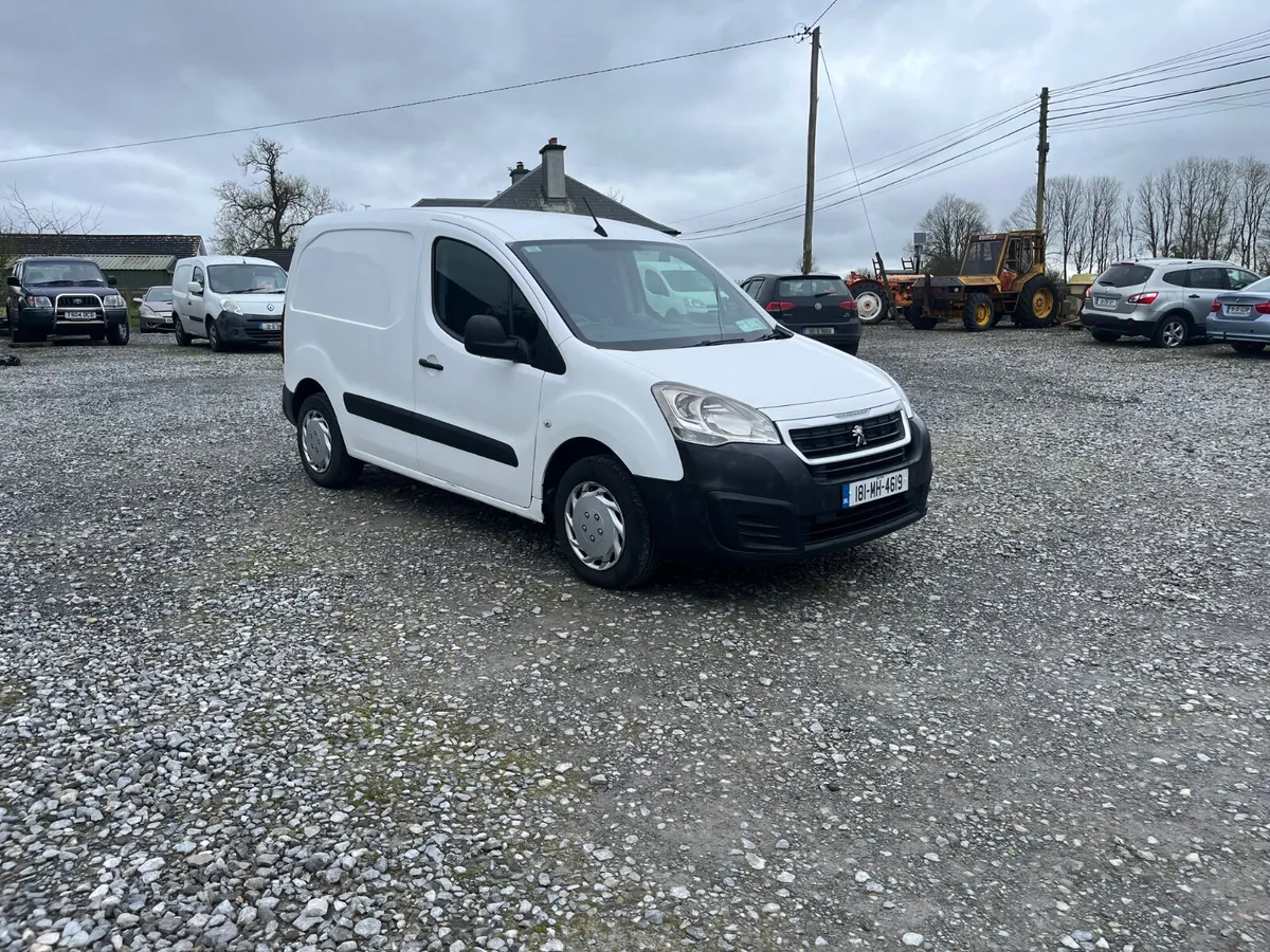 2018 Peugeot partner 3 seater - Image 3