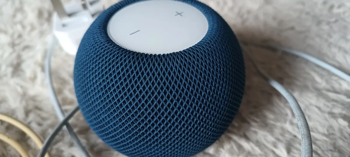 Apple HomePod Mini – Black/Blue/Yellow- Excellent - Image 4