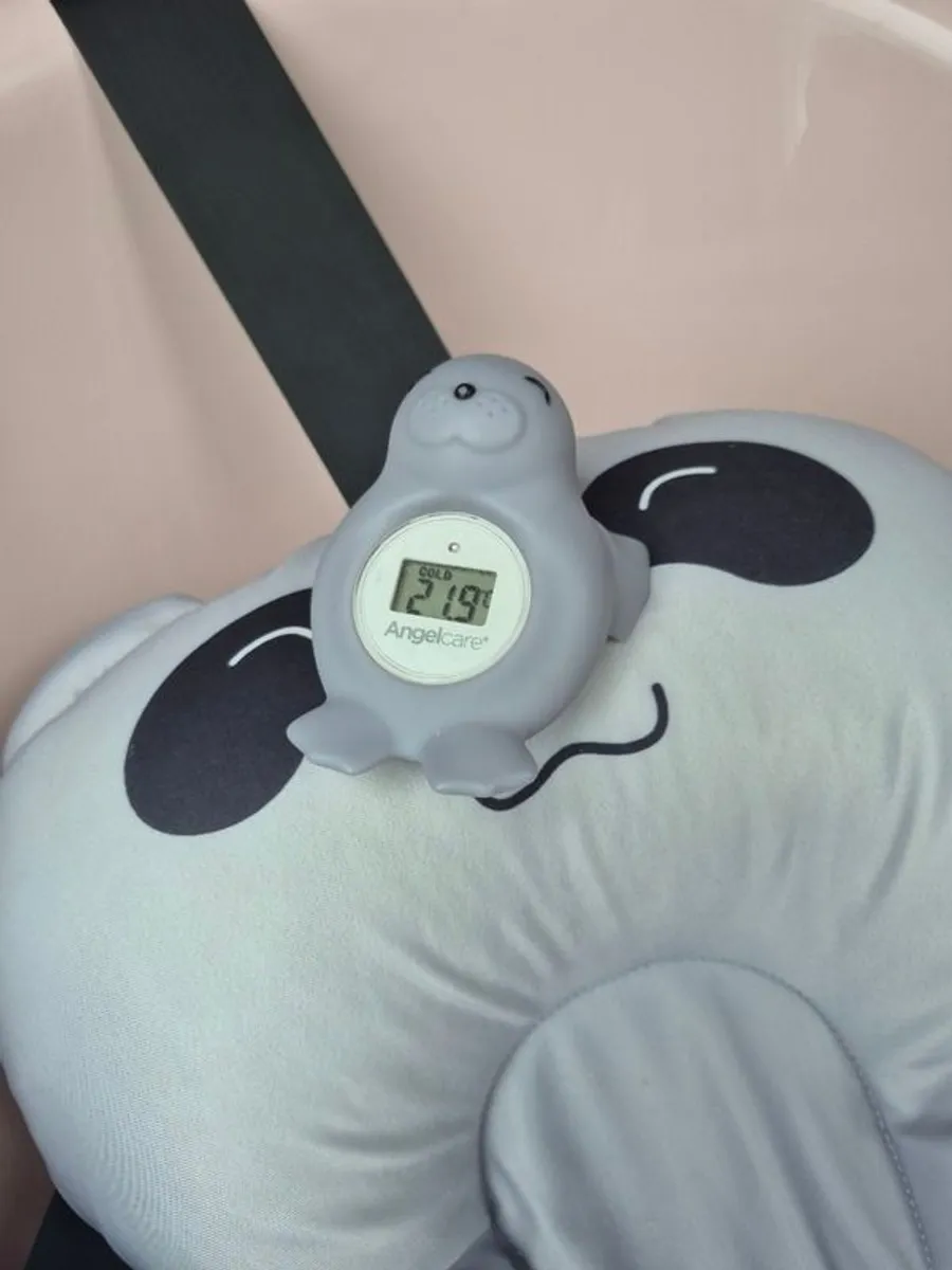 Baby bath with thermometer - Image 3