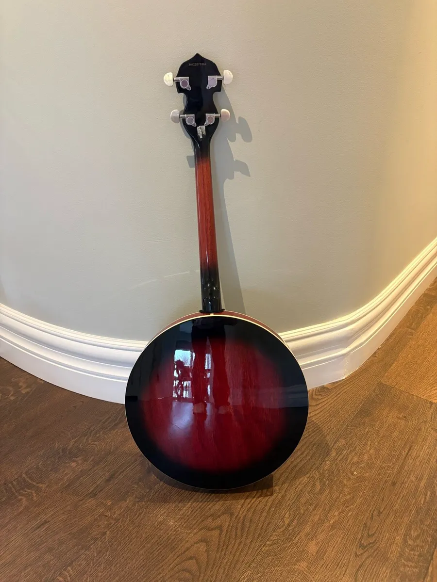 Barnes and Mullins tenor banjo - Image 3