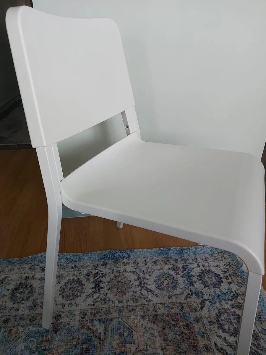 White Chairs - Image 4