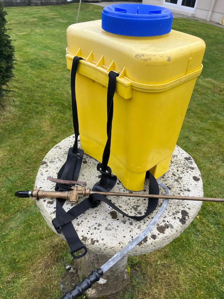 Spraying machine - Image 3