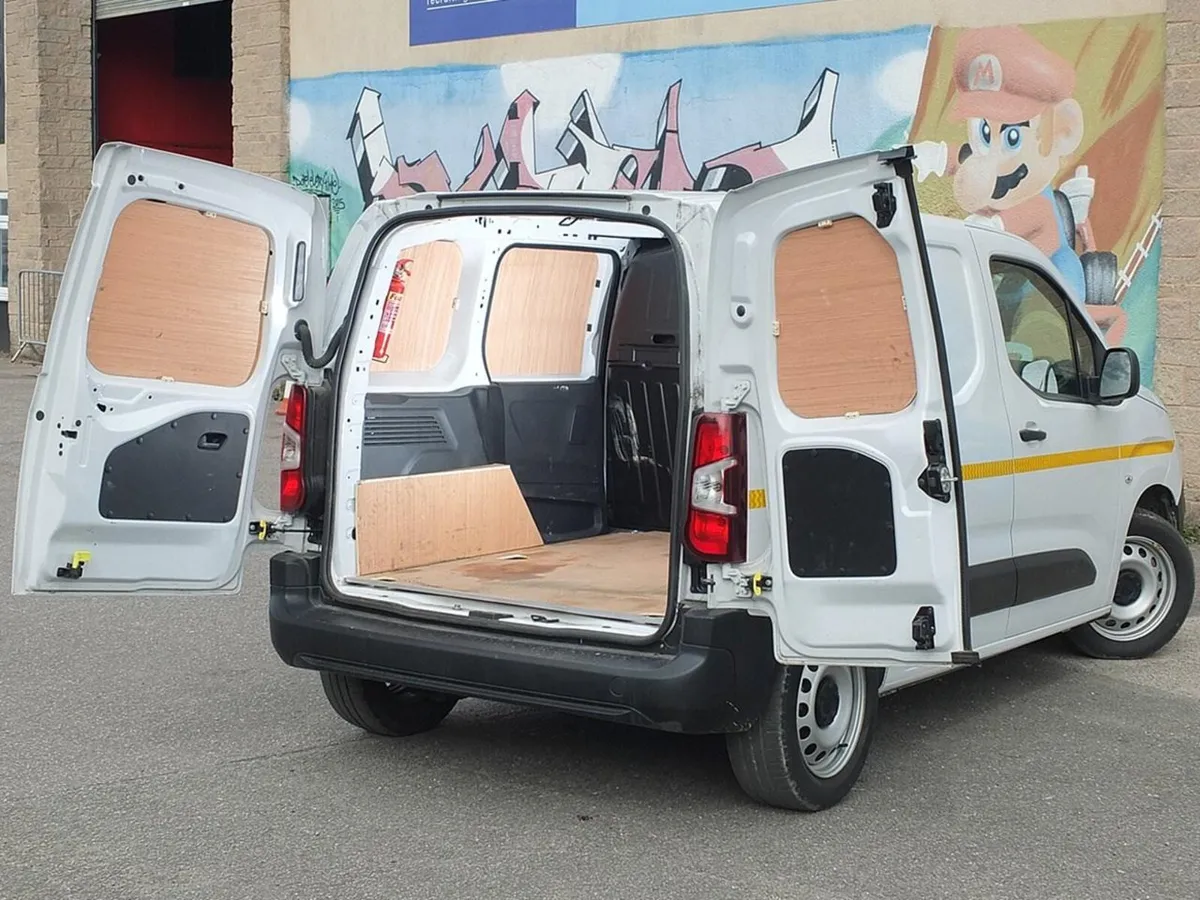 2023 Citroen Berlingo Small Panel Van - Image 1