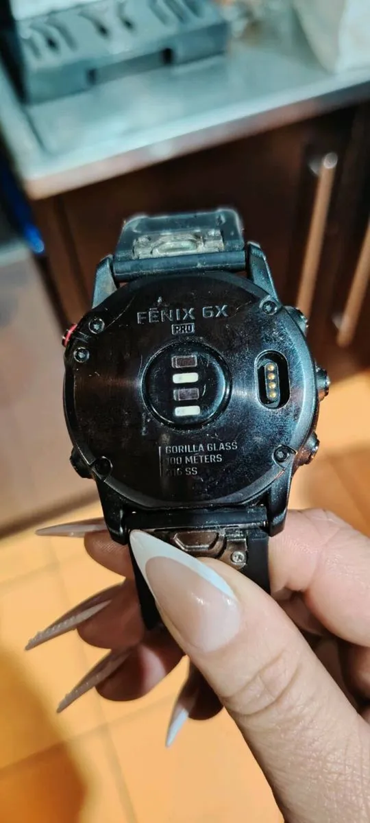 Garmin watched - Image 3