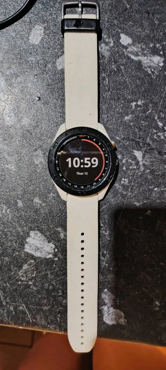 Garmin watched - Image 4