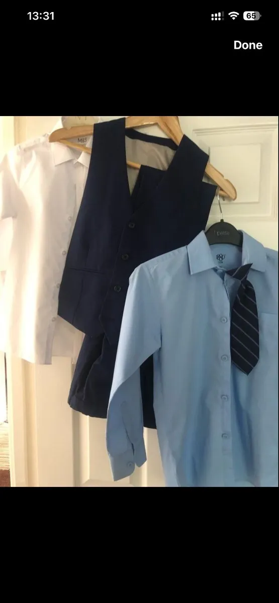 Child’s suit - Image 1
