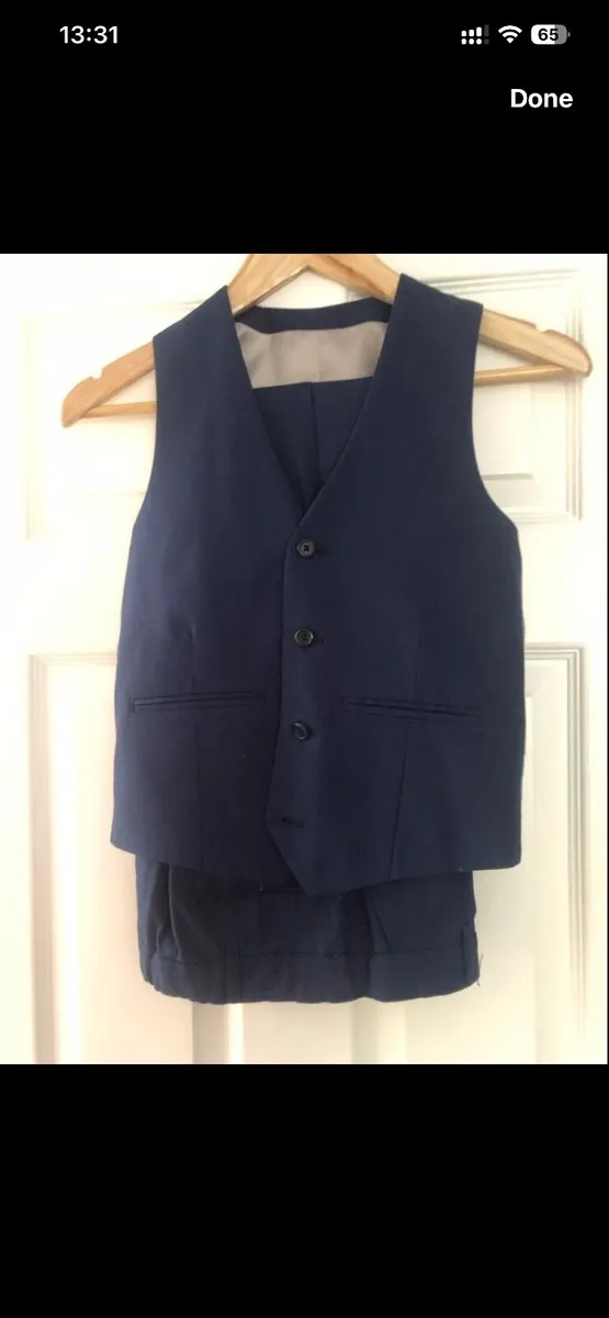 Child’s suit - Image 3