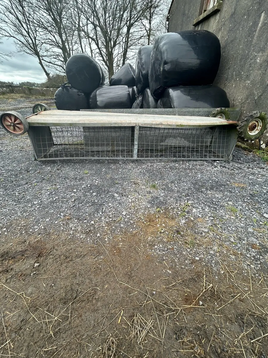 Hay feeder - Image 4