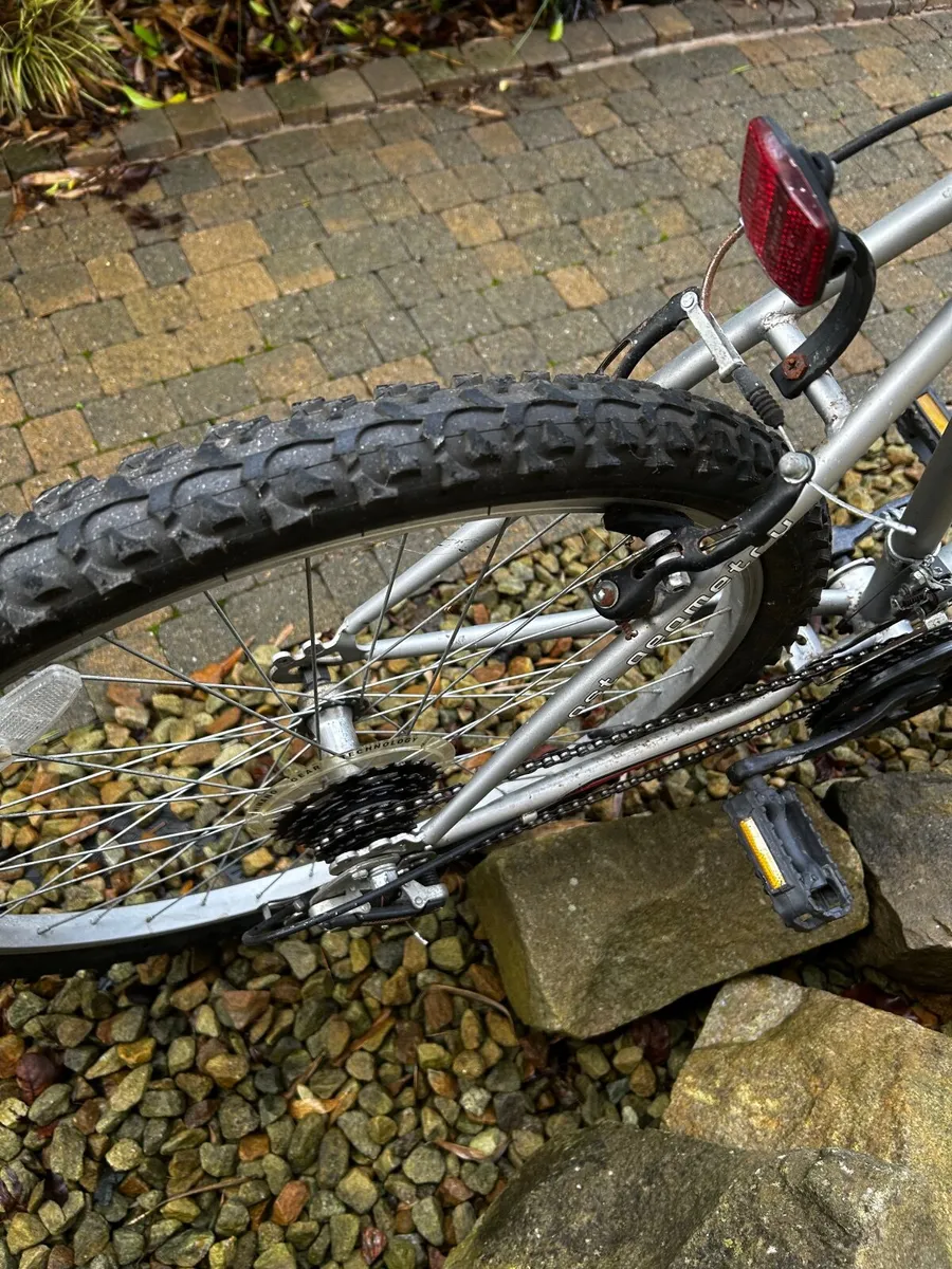 Men’s Bicycle Free to take away - Image 3