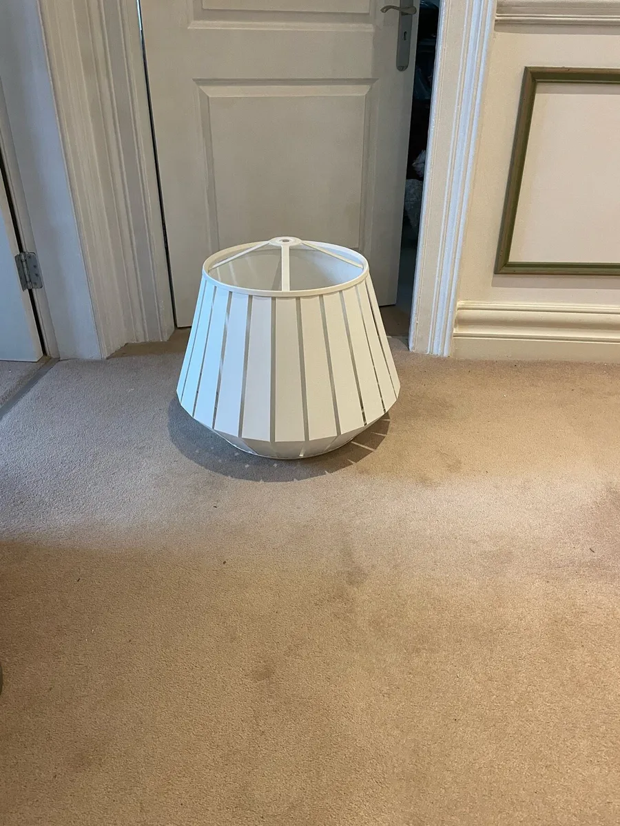 Light shade - Image 1