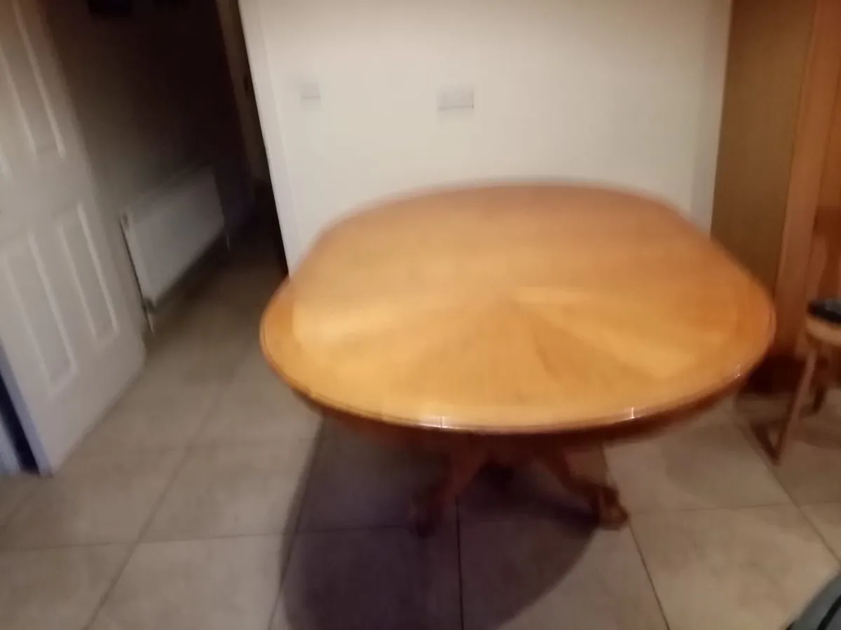 Table & Chairs  - Sofa & Armchairs - Image 3