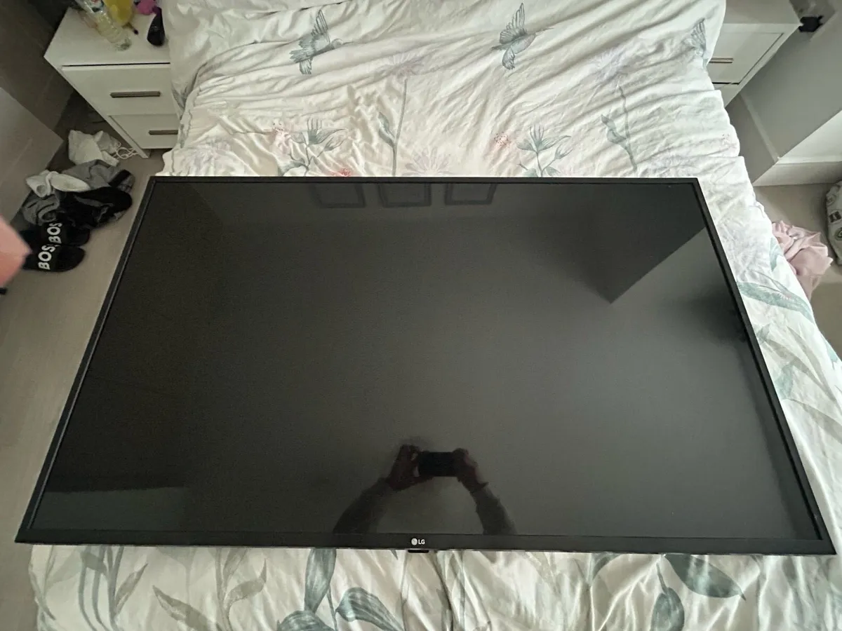 LG UN73 55 inch 4K Smart UHD TV - Image 1