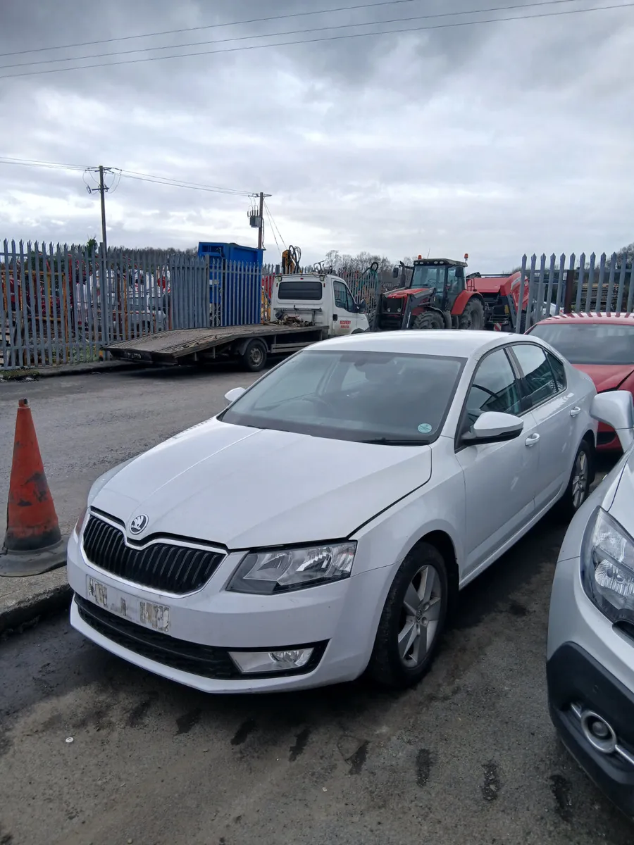 2016 Skoda Octavia 1.6TDI Breaking - Image 4