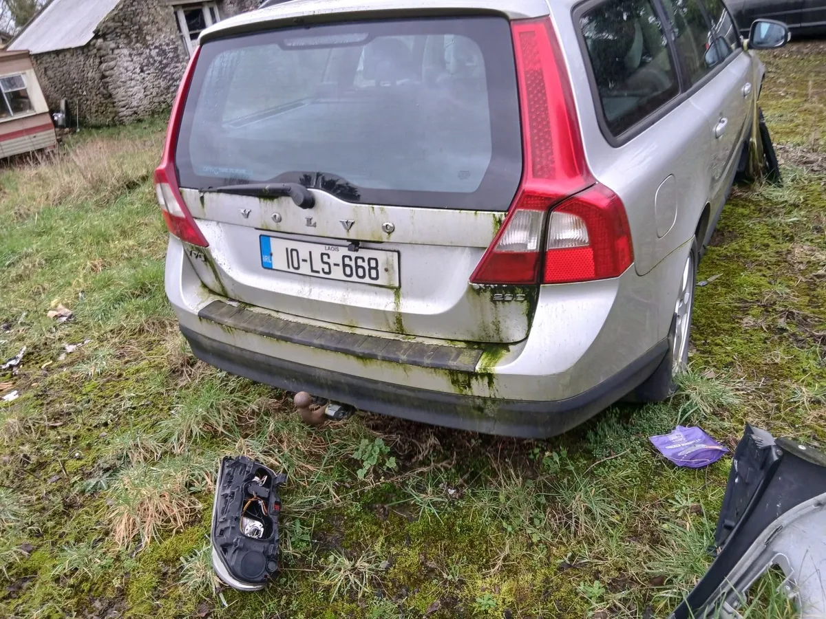 Volvo v70 estate - Image 4