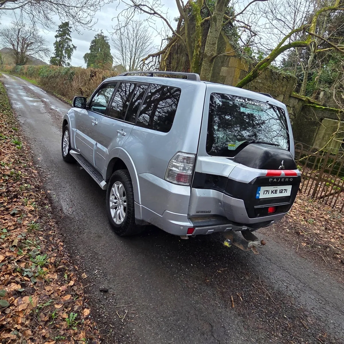 2017 Mitsubishi pajero - Image 3