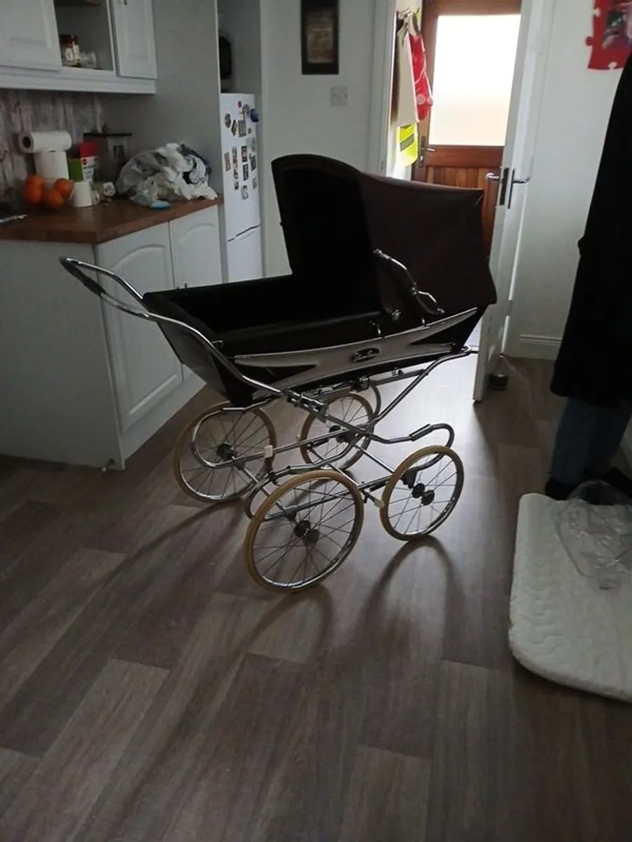 silver cross vintage pram - Image 1