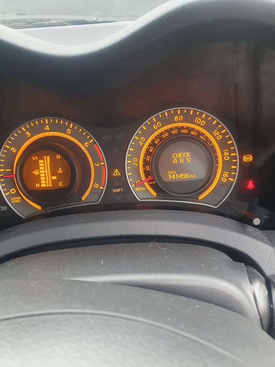 Toyota Auris 2009 - Image 3