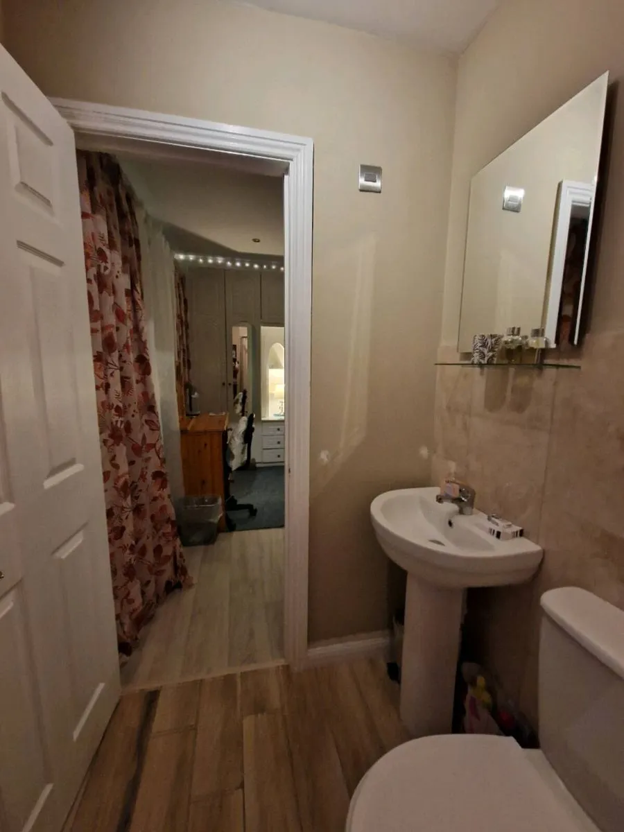 Mirror with a shelf - Image 1