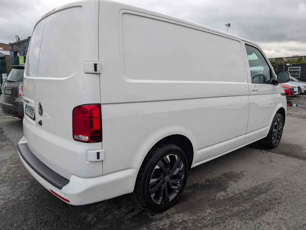 2021 Volkswagen Transporter SWB - Image 4