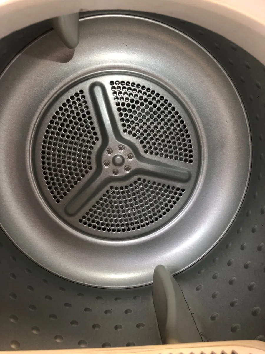 Logic 7kg condenser dryer - Image 2