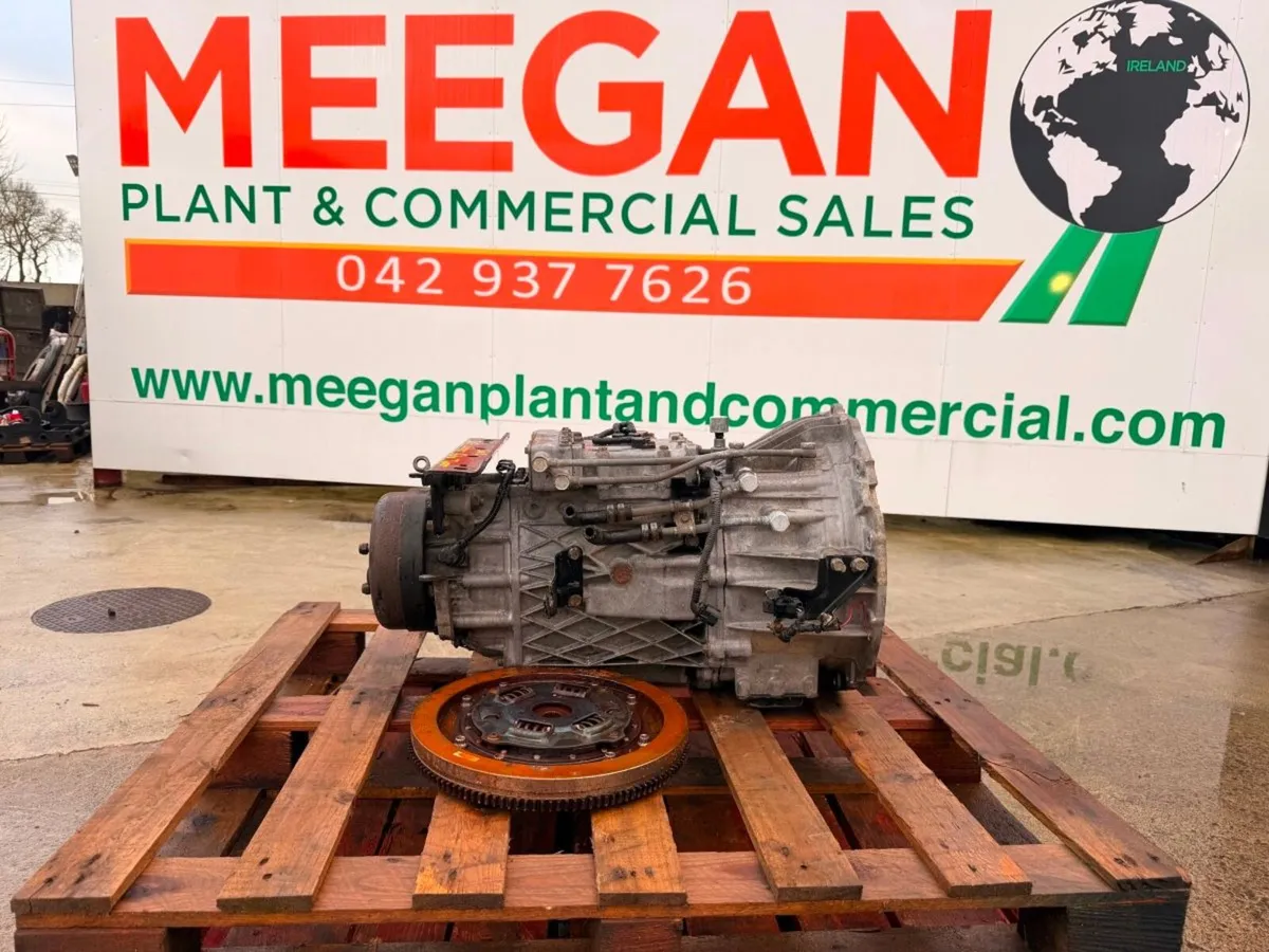 2017 MITSUBISHI CANTER AUTO GEARBOX + PTO - Image 1