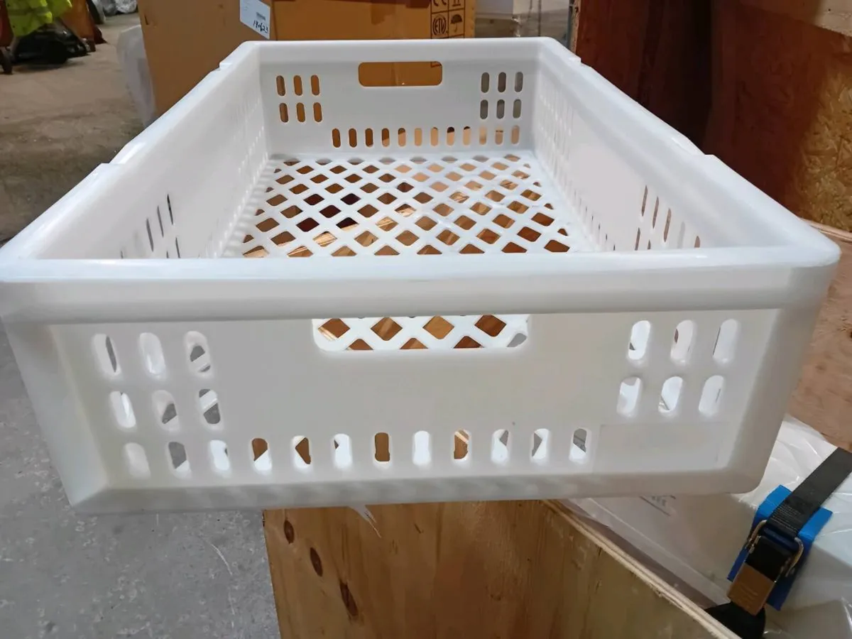 Stacking containers 48ltr - Image 3