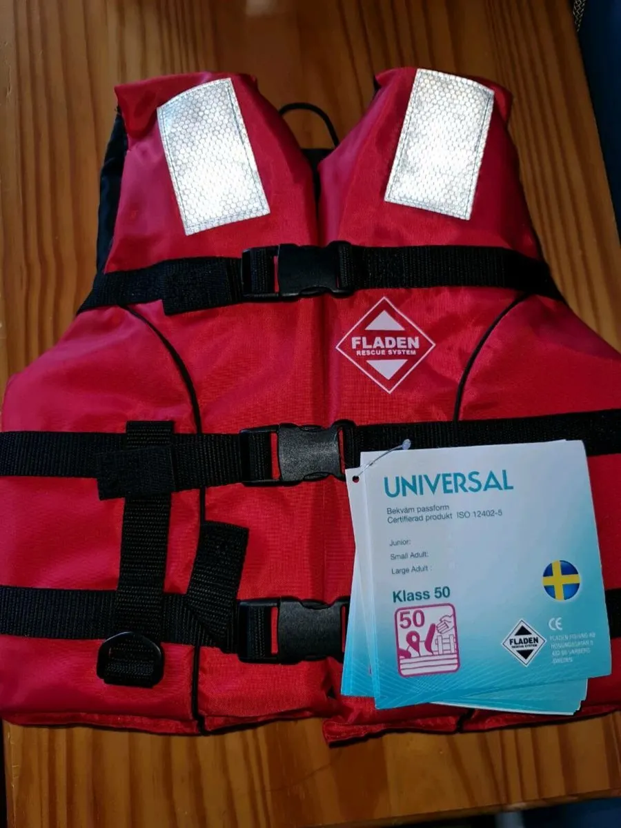 New life jacket junior - Image 1