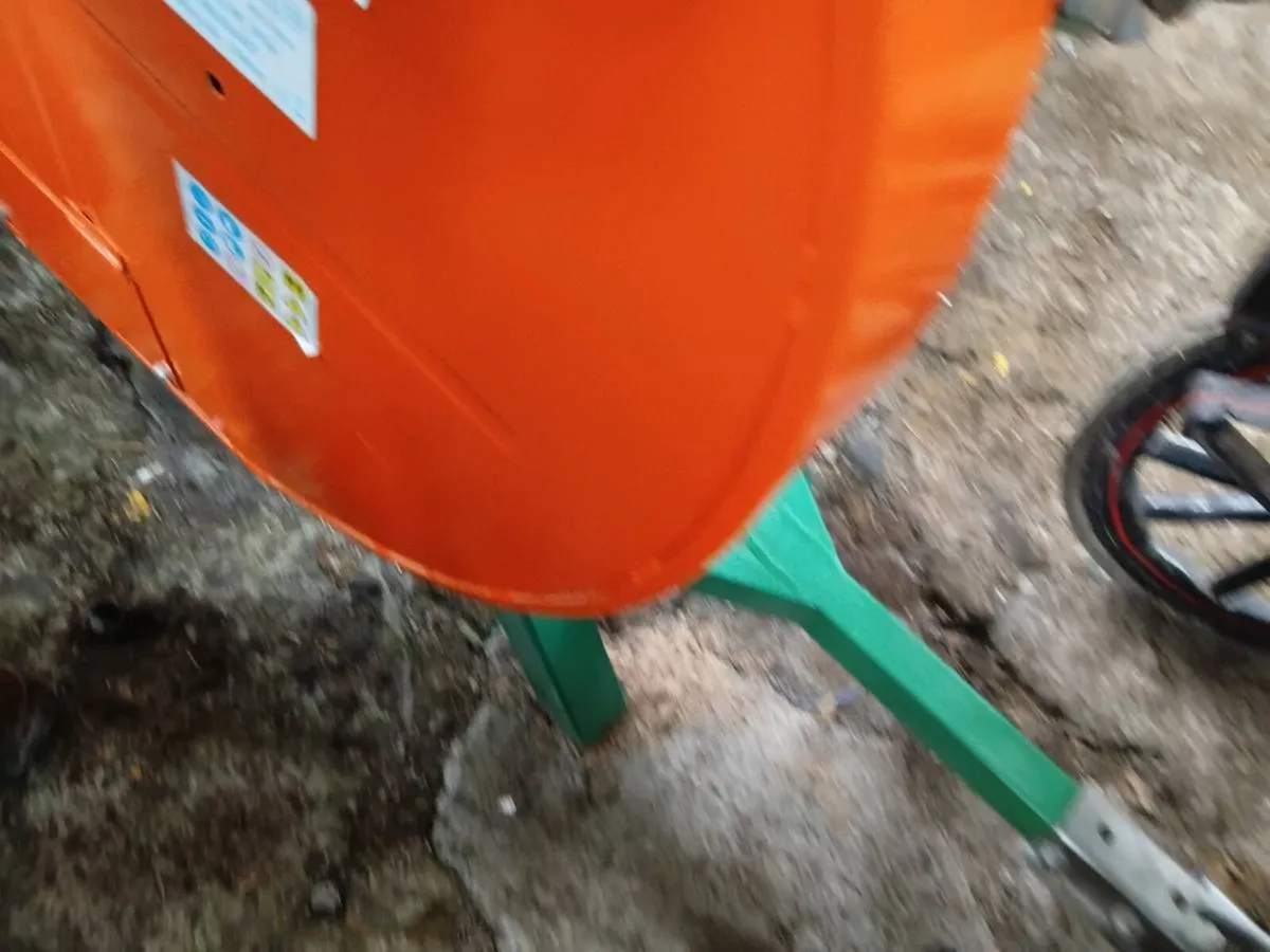 Petrol log saw - Image 4