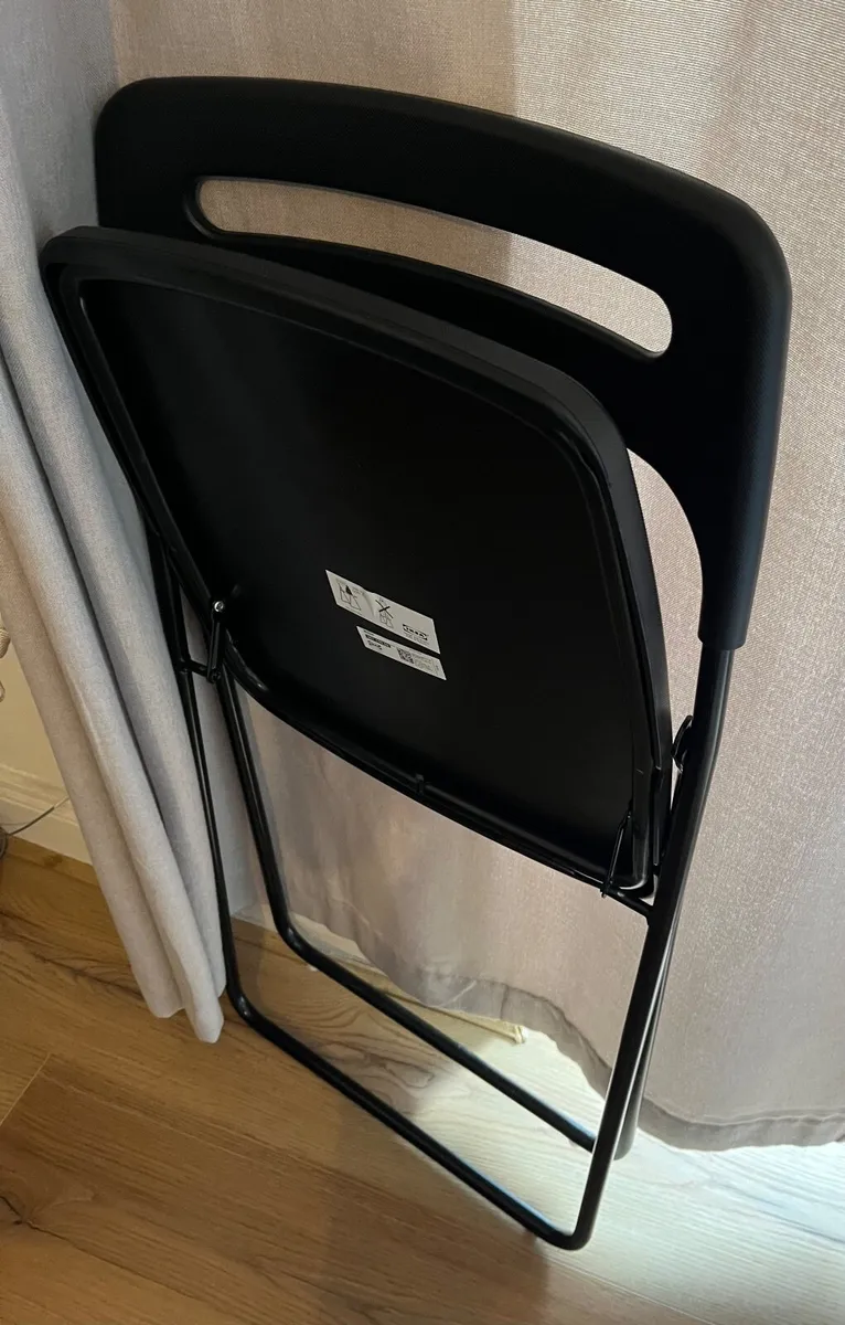 Folding Chair - Image 4